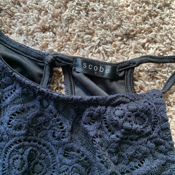 Long Black dress - Picture 2 of 4